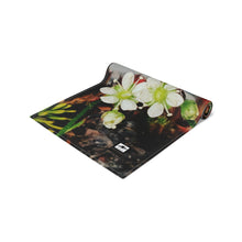 Load image into Gallery viewer, Table Runner (Cotton, Poly) Nerriviup qalia Arctic Flora
