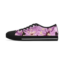 Load image into Gallery viewer, Arnanut ateraasat ARCTIC FLORA SNEAKERS
