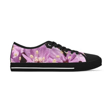 Load image into Gallery viewer, Arnanut ateraasat ARCTIC FLORA SNEAKERS
